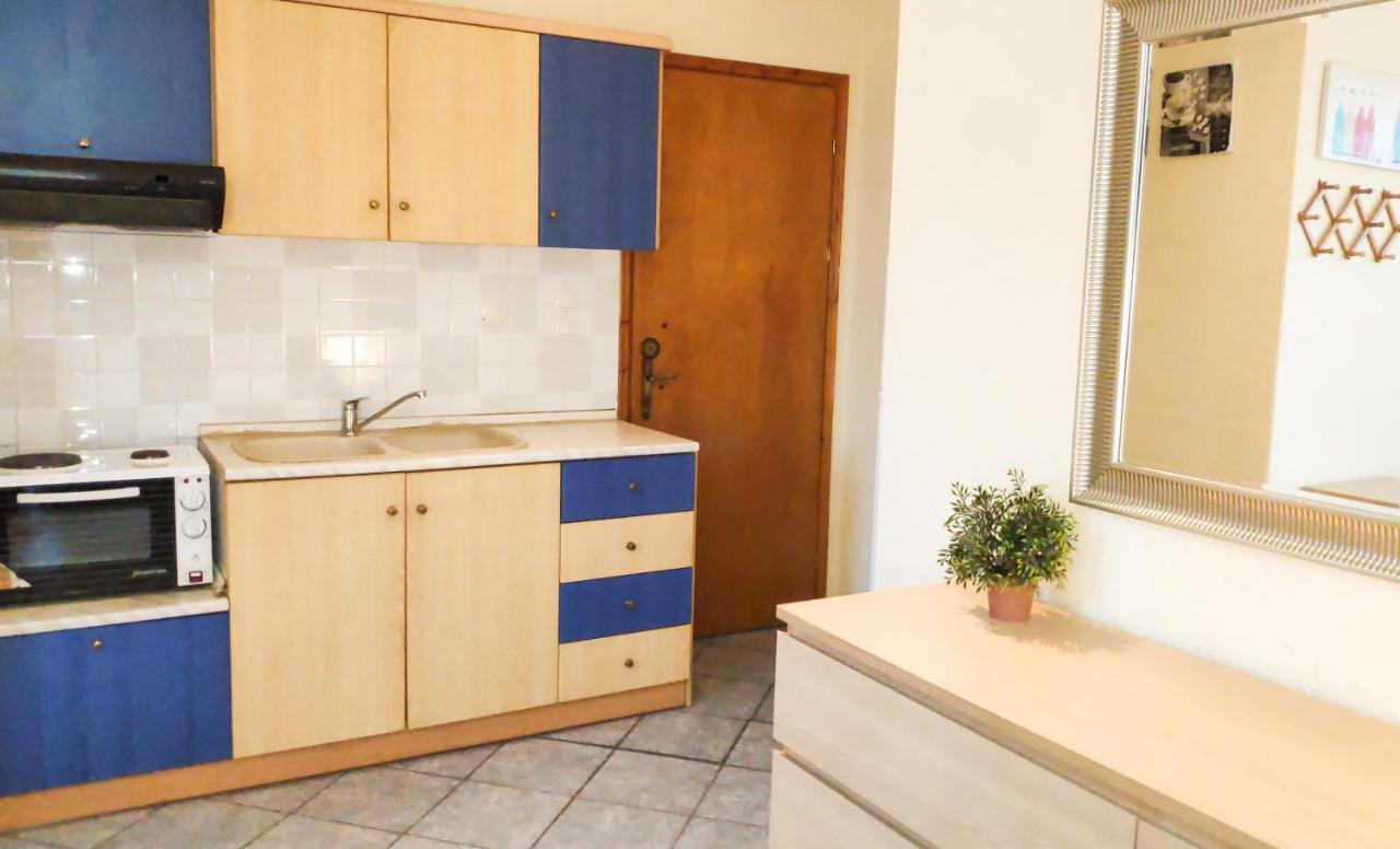 Jimmy'S Rooms Nea Potidea エクステリア 写真