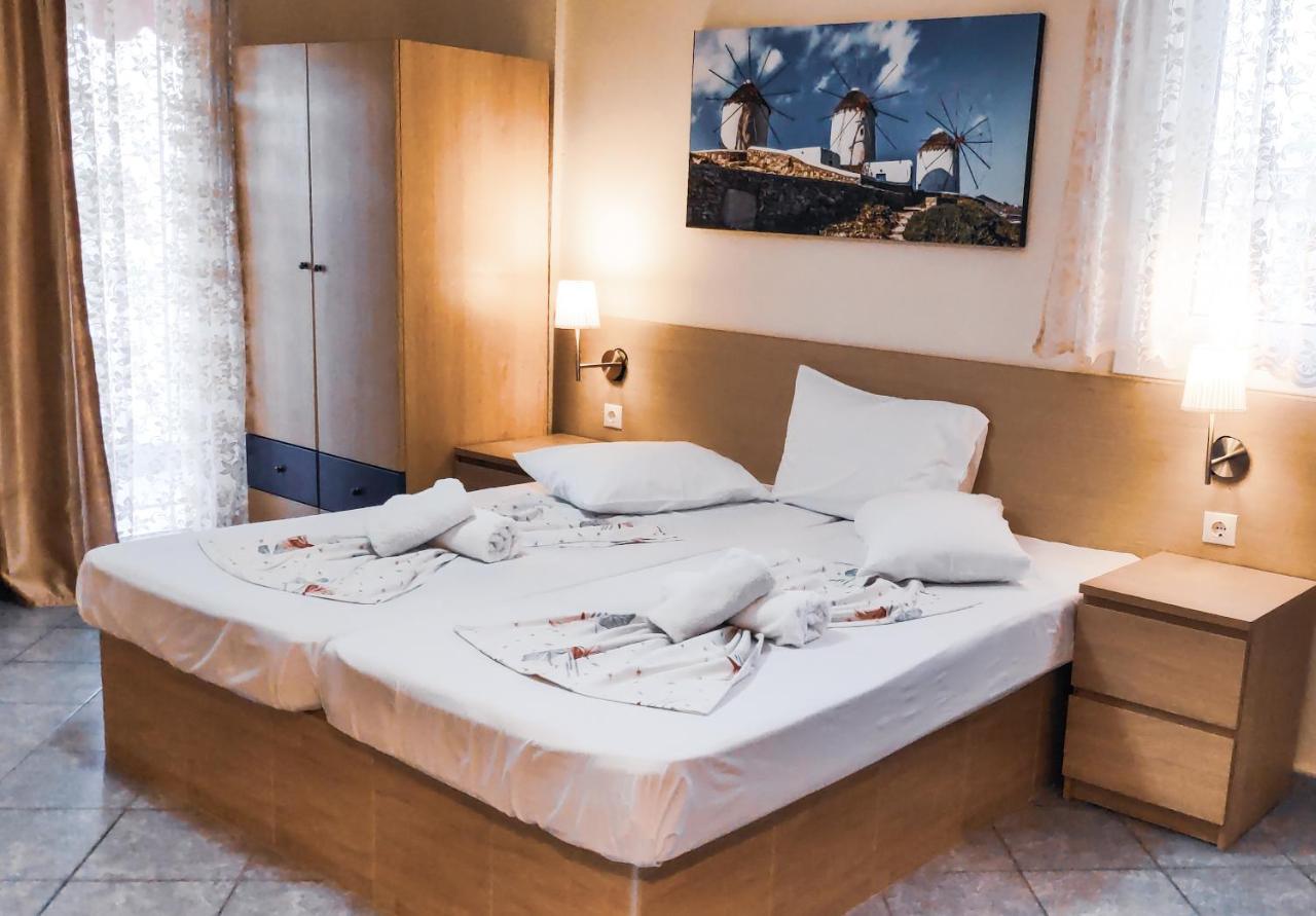 Jimmy'S Rooms Nea Potidea エクステリア 写真