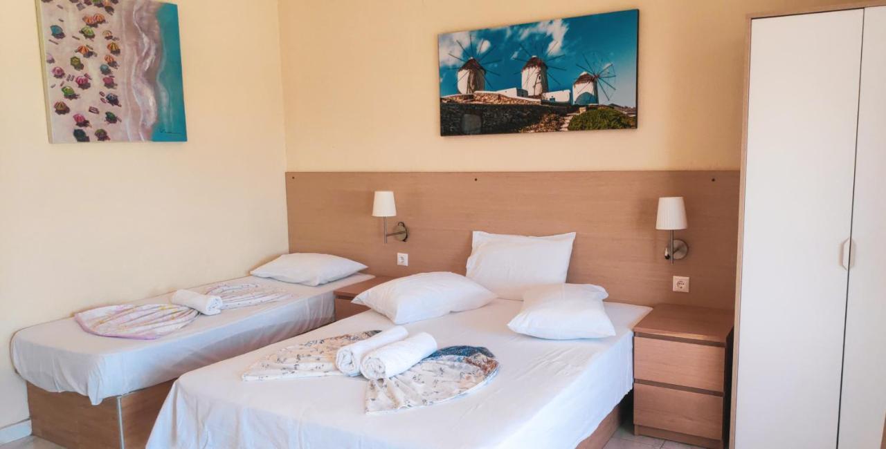 Jimmy'S Rooms Nea Potidea エクステリア 写真